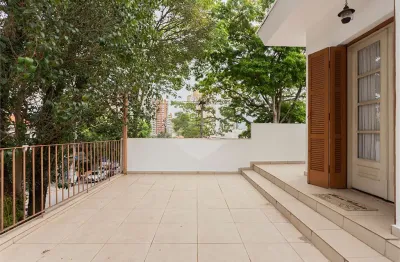 Casa com 3 quartos à venda na Rua Miguel Rodrigues, --, Vila Madalena, São Paulo