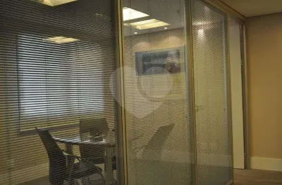 Sala comercial à venda na Avenida General Furtado Nascimento, --, Alto de Pinheiros, São Paulo