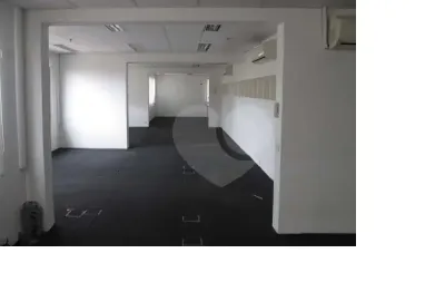 Sala comercial à venda na Rua Artur de Azevedo, --, Pinheiros, São Paulo