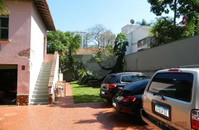 Casa comercial à venda na Rua Natingui, --, Vila Madalena, São Paulo
