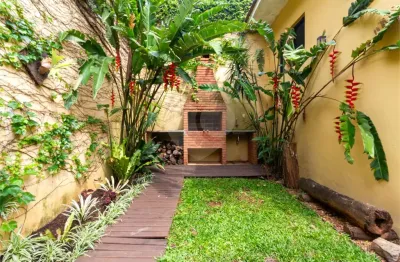 Casa com 3 quartos à venda na Rua Vitorino de Carvalho, --, Alto de Pinheiros, São Paulo