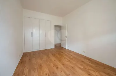 Apartamento com 3 quartos à venda na Rua Emílio de Menezes, --, Higienópolis, São Paulo