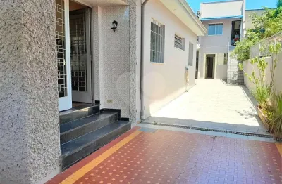 Casa com 3 quartos à venda na Rua José Rubens, --, Butantã, São Paulo