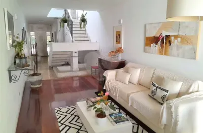 Casa com 4 quartos à venda na Rua Gervásio Duncan de Lima Rodrigues, --, Butantã, São Paulo