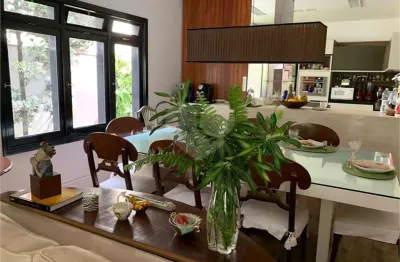 Casa com 3 quartos à venda na Rua Professor Guilherme Millward, --, Butantã, São Paulo