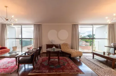 Casa com 3 quartos à venda na Vila Madalena, São Paulo 