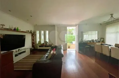 Casa térrea com 4 quartos à venda ou para locação em vila madalena - sp