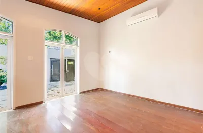 Casa com 3 quartos à venda em Alto de Pinheiros, São Paulo 