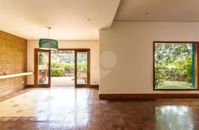 Casa com 4 quartos à venda na Rua Piracicaba, --, Sumaré, São Paulo