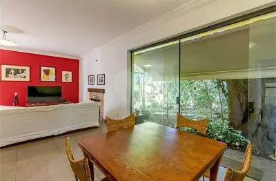 Casa com 4 quartos à venda na Rua Lomas Valentinas, --, Lapa, São Paulo