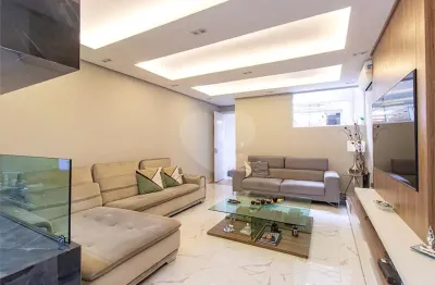 Casa com 4 quartos à venda na Rua Mário Whately, --, Alto da Lapa, São Paulo