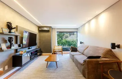 Casa com 3 quartos à venda na Rua Sebastião Rodrigues, --, Vila Madalena, São Paulo