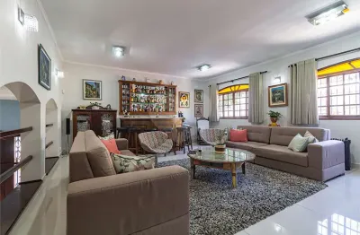 Casa com 3 quartos à venda na Rua Acuruá, --, Vila Romana, São Paulo