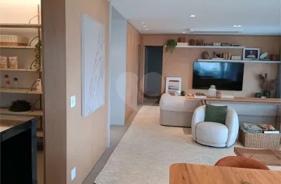 Apartamento com 4 quartos à venda na Rua Harmonia, --, Vila Madalena, São Paulo