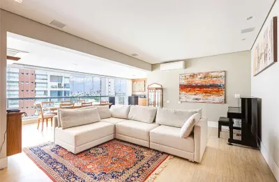 Apartamento com 3 quartos para alugar na Rua Mário Whately, --, Alto da Lapa, São Paulo