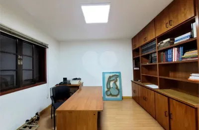 Sobrado com 2 quartos à venda ou para locação em pinheiros - sp