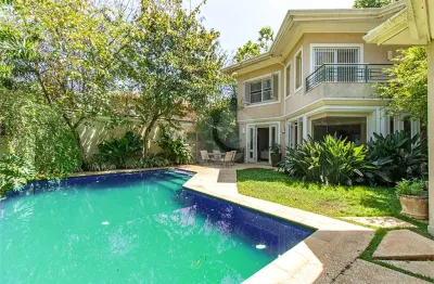 Casa com 3 quartos à venda na Rua Umburanas, --, Alto de Pinheiros, São Paulo