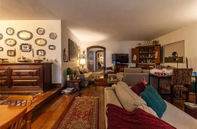 Casa com 4 quartos à venda na Rua Umburanas, --, Alto de Pinheiros, São Paulo