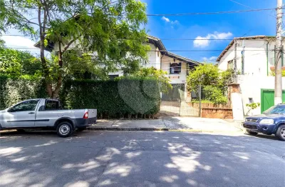 Casa com 3 quartos à venda na Rua Professor João Arruda, --, Pacaembu, São Paulo