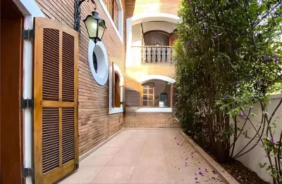 Casa com 7 quartos à venda ou para locação em caxingui - sp