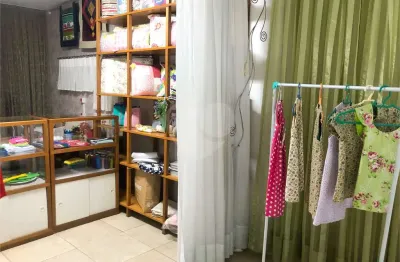Casa com 2 quartos à venda na Rua Vupabussu, --, Pinheiros, São Paulo