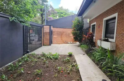 Casa térrea com 3 quartos à venda ou para locação em alto de pinheiros - sp