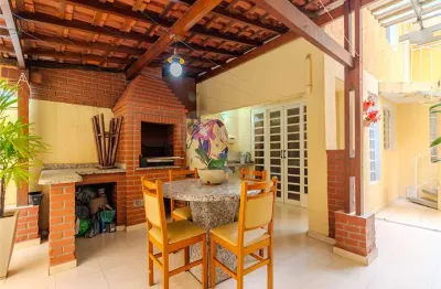 Casa com 3 quartos à venda na Rua Conde de Sousel, --, Vila Madalena, São Paulo