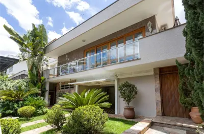 Casa com 5 quartos à venda na Rua Peribebuí, --, Alto da Lapa, São Paulo