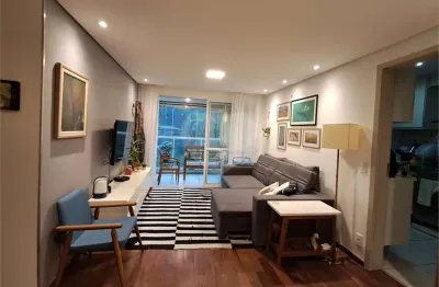 Apartamento com 3 quartos à venda na Rua Salvador Caruso, --, Vila Ipojuca, São Paulo