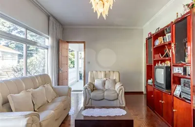 Casa com 3 quartos à venda na Rua Epeira, --, Vila Madalena, São Paulo