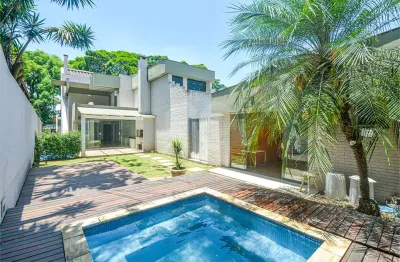 Casa com 4 quartos para alugar na Rua Álvares Florence, --, Butantã, São Paulo