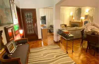 Casa com 3 quartos à venda na Rua Duartina, --, Sumaré, São Paulo