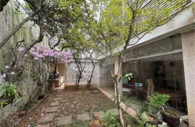 Casa com 4 quartos à venda na Praça Borborema, --, Sumaré, São Paulo
