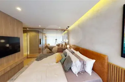 Apartamento com 4 quartos à venda na Rua Capote Valente, --, Pinheiros, São Paulo