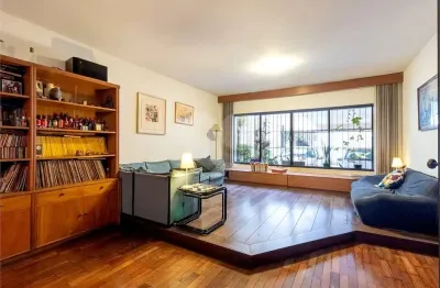 Casa com 3 quartos à venda na Rua Cristalândia, --, Alto de Pinheiros, São Paulo