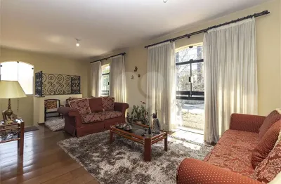 Casa com 3 quartos à venda na Avenida das Corujas, --, Vila Madalena, São Paulo