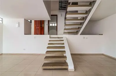 Casa com 4 quartos à venda na Vila Madalena, São Paulo 
