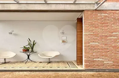 Casa com 3 quartos à venda na Rua Beatriz, --, Vila Madalena, São Paulo