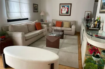 Apartamento com 3 quartos à venda na Rua Isabel de Castela, --, Vila Madalena, São Paulo