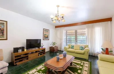 Casa com 3 quartos à venda na Rua Vitorino de Carvalho, --, Alto de Pinheiros, São Paulo