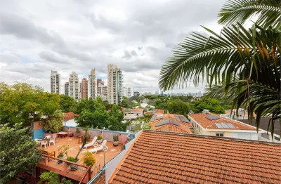 Casa com 3 quartos à venda na Rua Caropá, --, Alto de Pinheiros, São Paulo
