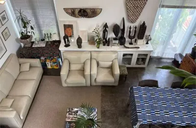 Casa comercial à venda na Rua Medeiros de Albuquerque, --, Vila Madalena, São Paulo