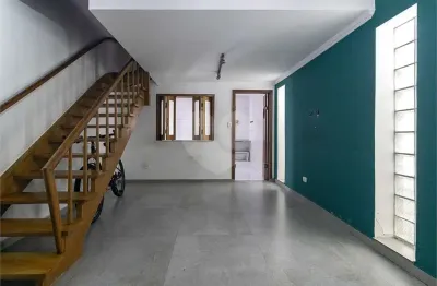 Casa com 2 quartos à venda na Rua Doutor Carlos Alberto do Espírito Santo, --, Pinheiros, São Paulo