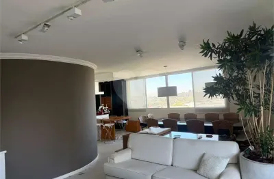 Apartamento com 3 quartos à venda na Rua Doutor José Rodrigues Alves Sobrinho, --, Alto de Pinheiros, São Paulo