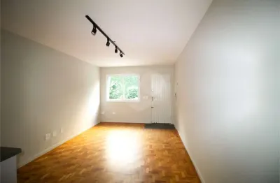 Casa com 3 quartos à venda na Rua Alves Guimarães, --, Pinheiros, São Paulo
