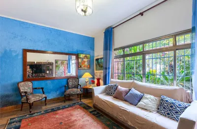 Casa com 3 quartos à venda na Rua Camburiú, --, Vila Ipojuca, São Paulo