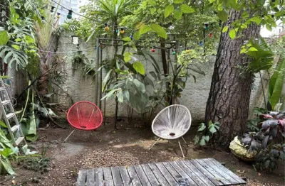 Casa com 3 quartos à venda na Rua Belmiro Braga, --, Pinheiros, São Paulo