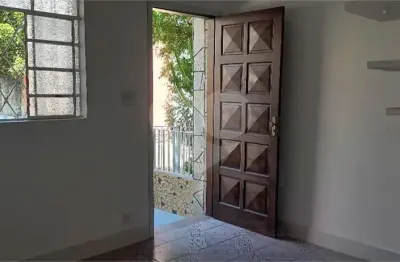 Casa com 3 quartos à venda na Rua Cerro Corá, --, Vila Romana, São Paulo