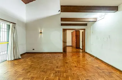 Casa com 5 quartos para alugar em Alto de Pinheiros, São Paulo 