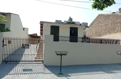 Casa com 2 quartos para alugar na Rua Flamengo, 770 Frente, Vila Marumby, Maringá